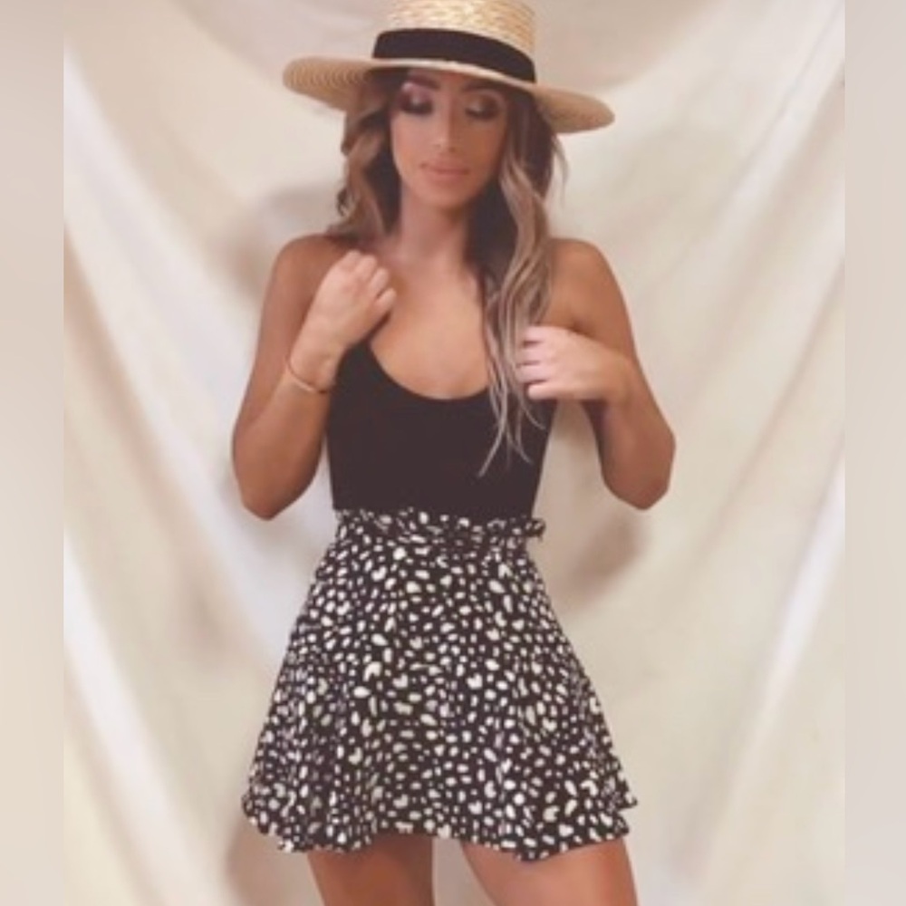 Black and White marble printed Mini Skirt